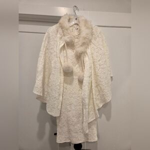 Xscape Ivory Lace Robe with Faux Fur Collar NWT